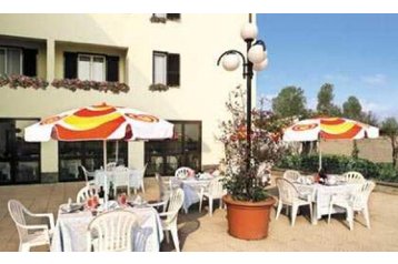 Italija Hotel Certosa di Pavia, Eksterjeras